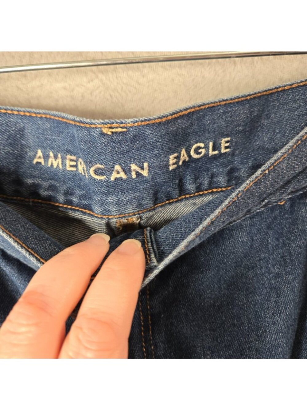 American Eagle 20 Mom Shorts Denim Jean Shorts Raw Hem Cut off Festival Party - Picture 5 of 11